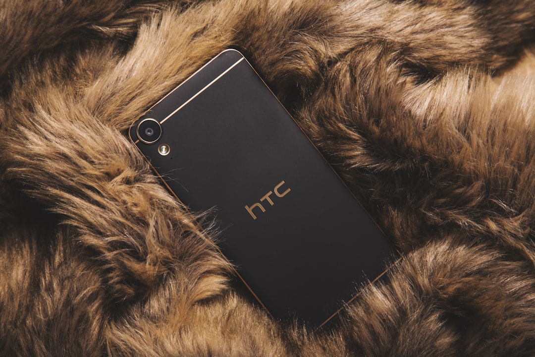Tech Luxury vs. Affordable: Navigating the World of High-End and Budget-Friendly Gadgets